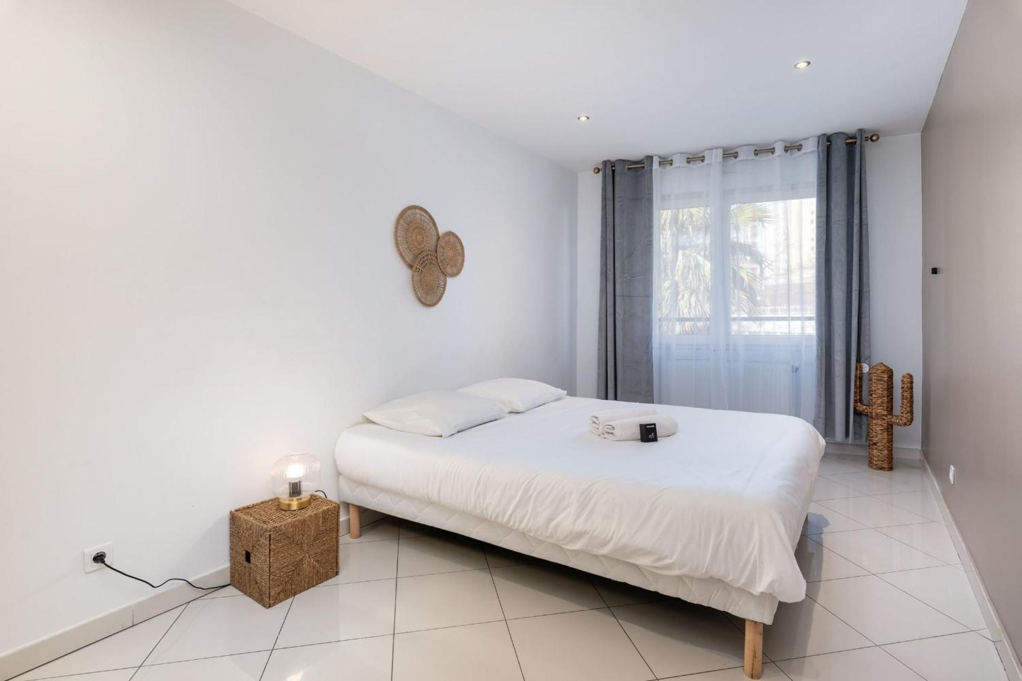 Maison Frappaz - 4 Bedrooms With Garden Villeurbanne Kültér fotó