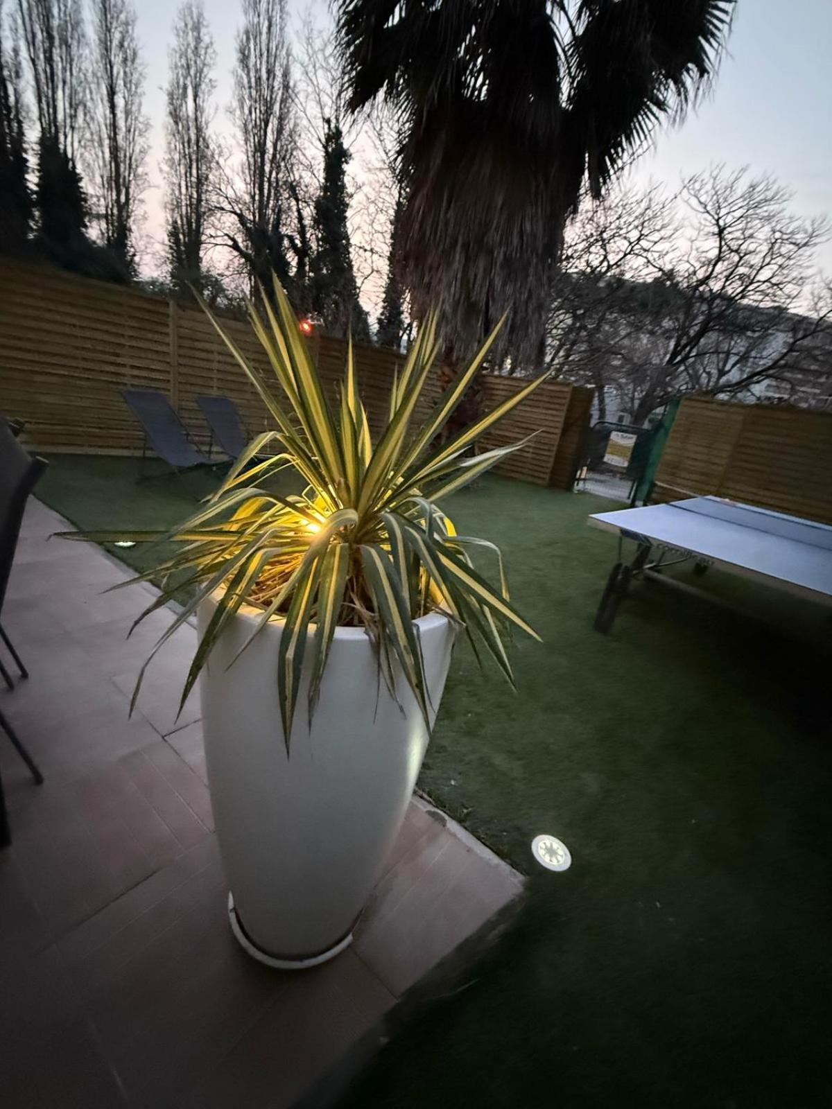 Maison Frappaz - 4 Bedrooms With Garden Villeurbanne Kültér fotó
